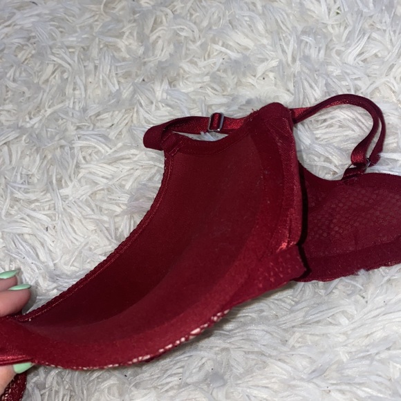 Victoria’s Secret Red Wired Push-up Bra - Picture 6 of 6